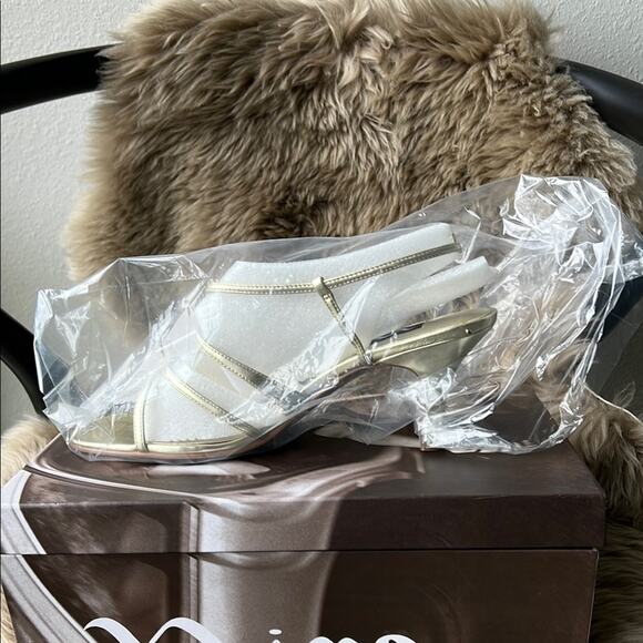 NWT - NINA Gayle Women's Gold Soft Metallic Heels - size 8.5M - Picture 7 of 10